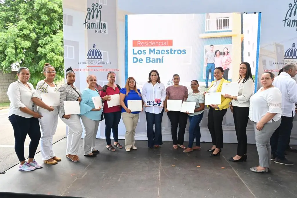 Ministerio de la Mujer destina más de RD$ 2 millones para entrega de bono en Baní