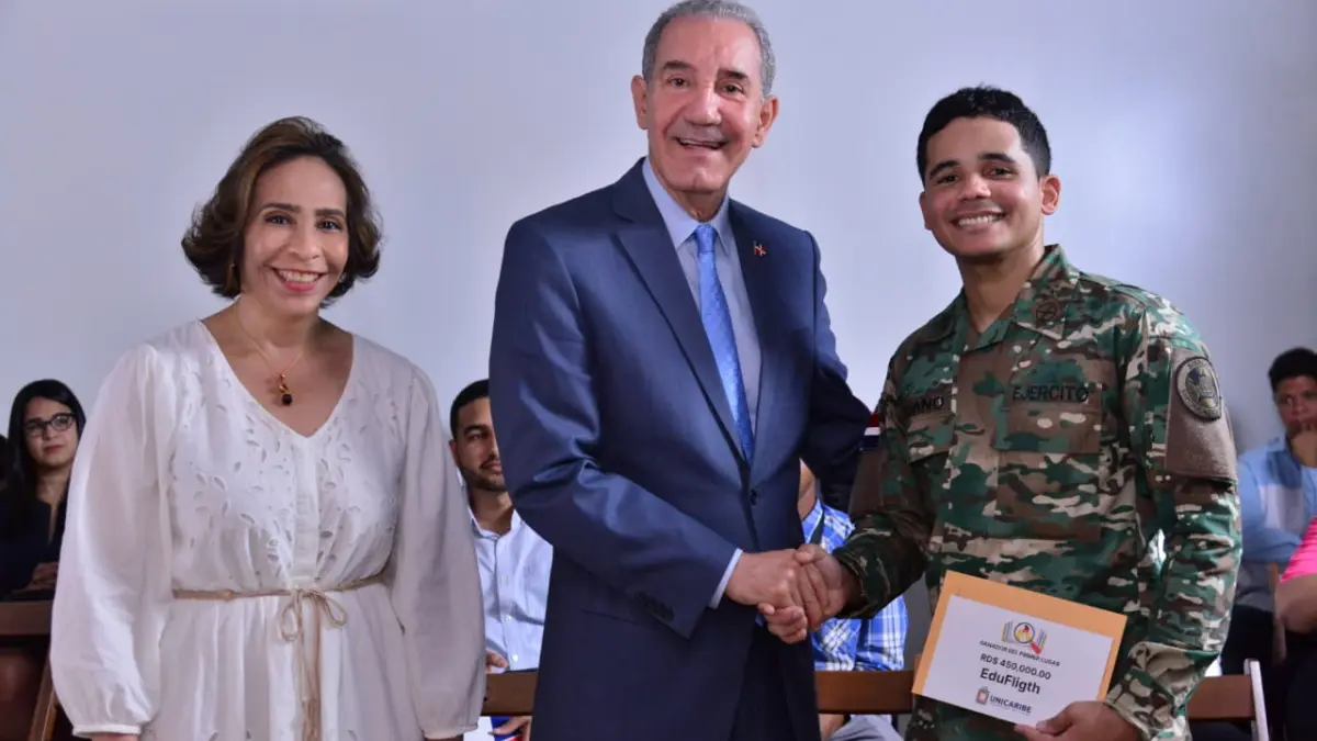 Estudiantes UNICARIBE ganan primer lugar Competencia Emprendedores del MESCYT