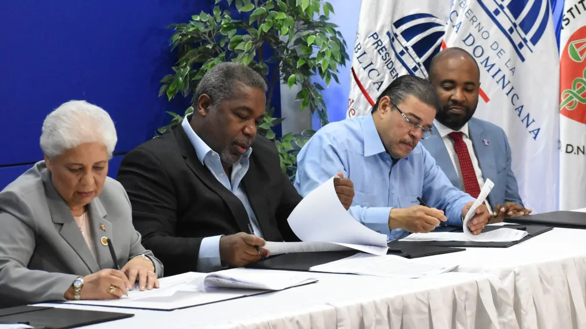 Miderec y Gabinete de Política Social firman convenio para trabajar en la prevención de enfermedades cardiovasculares