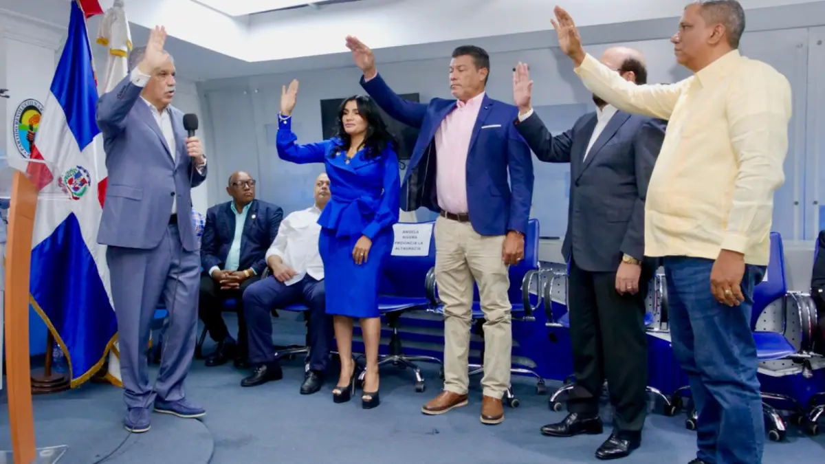 Miguel Vargas advierte sobre peligro de censura y violación a libertad de prensa