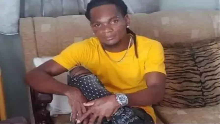 Un celular y dinero en efectivo entre los regalos que le hizo alias Bruly a Willeni, según el Ministerio Público