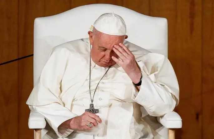 El papa pide no permanecer indiferente tras naufragio con 41 muertos en el Mediterráneo