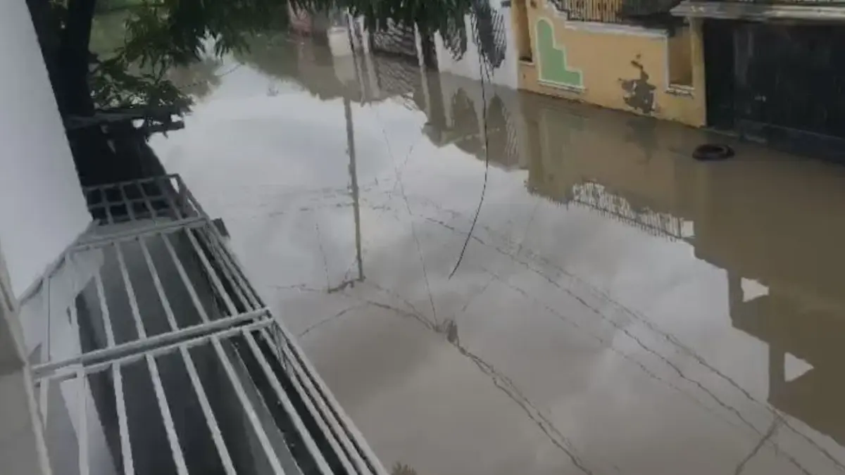 Se registran inundaciones por el paso de la tormenta Franklin