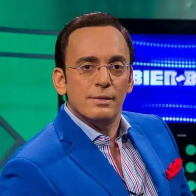 Luis Manuel Aguiló denuncia uso de su imagen para promoción de medicamentos sin su consentimiento