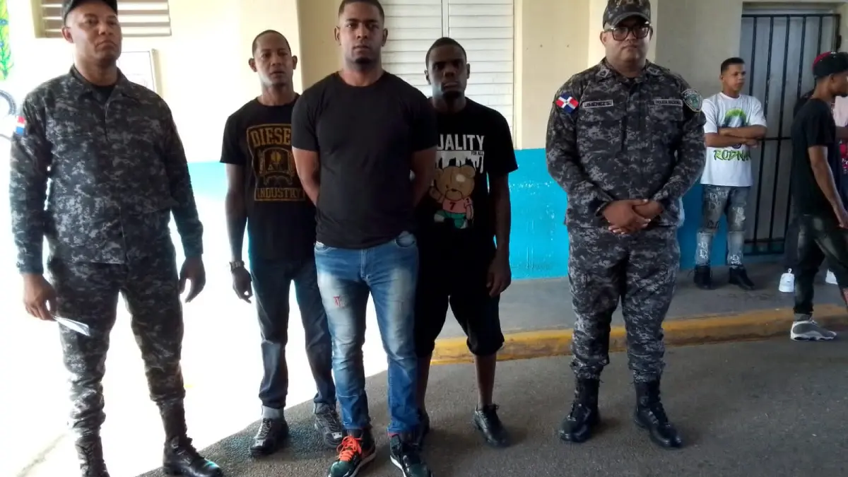 ¿Cómo se fugaron presos que eran conducidos al Palacio de Justicia de SPM?