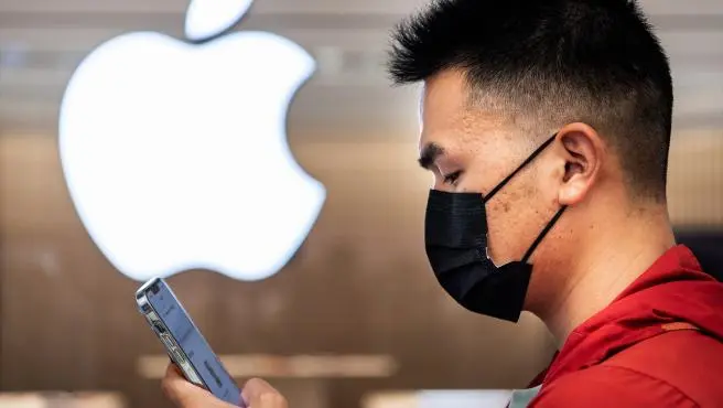 China niega haber prohibido a funcionarios usar iPhone