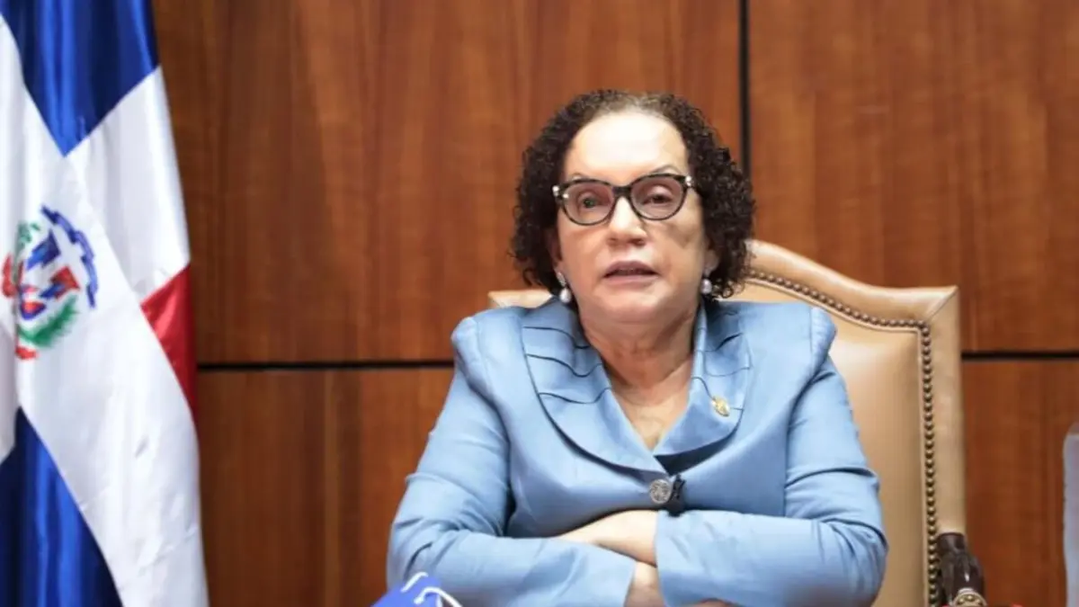 Procuradora instruye como dirigirse a personas de la comunidad LGBTIQ