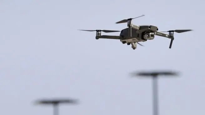 Ponen en funcionamiento nueva tecnología antidrones en aeropuerto