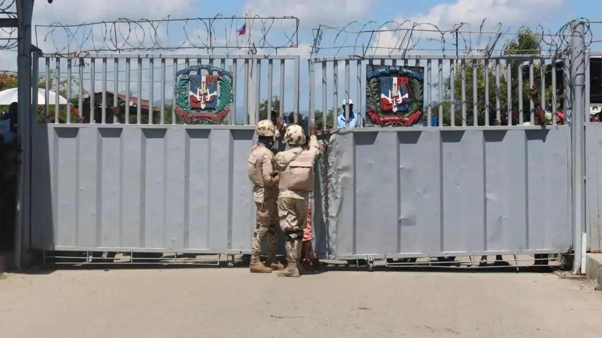 Gobierno cerrará totalmente la frontera si haitianos no detienen construcción en río Masacre