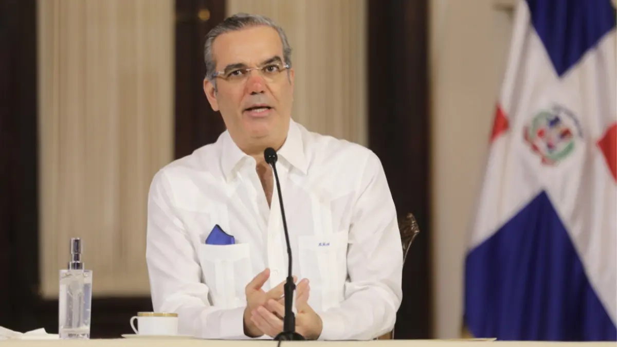 Presidente Abinader transforma Escuela de Graduados “General de División Gregorio Luperón”