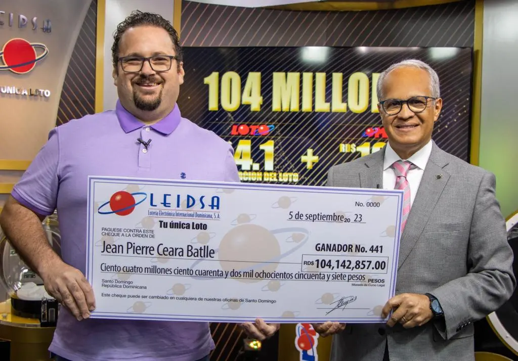 LEIDSA entrega 104 millones al ganador del Loto y el Más
