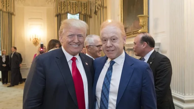 Acusan a Trump de compartir supuesta información secreta sobre armas nucleares con empresario