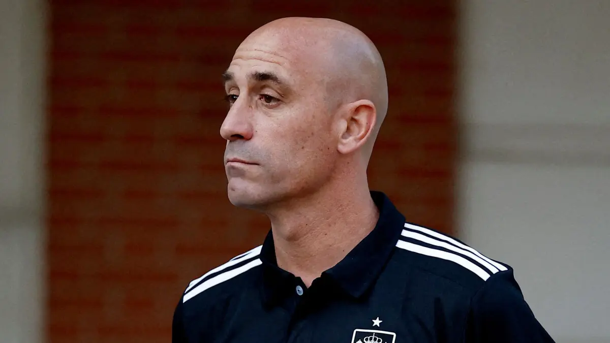 FIFA suspende durante tres años a Luis Rubiales