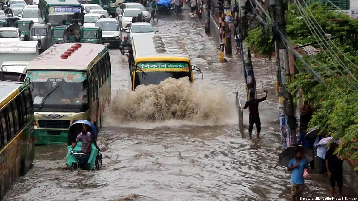 Al menos 23 soldados desaparecidos tras inundaciones súbitas en el norte de la India