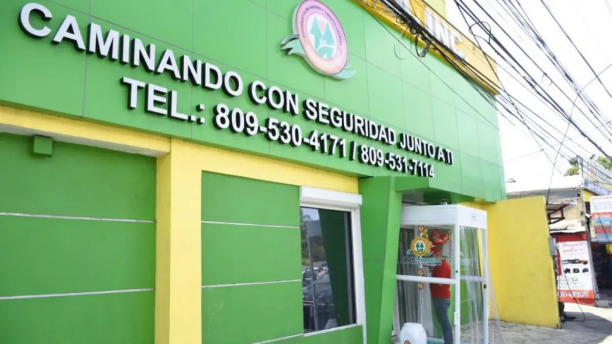 ¡Con reclamos! ahorrantes de Coop-Herrera acuden a sede de cooperativa