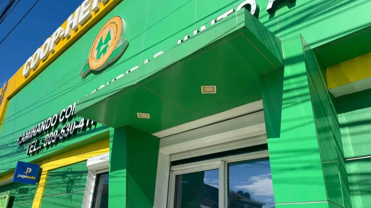 Ejecutivos Coop-Herrera adquirieron bienes suntuosos con dinero de ahorrantes, según MP