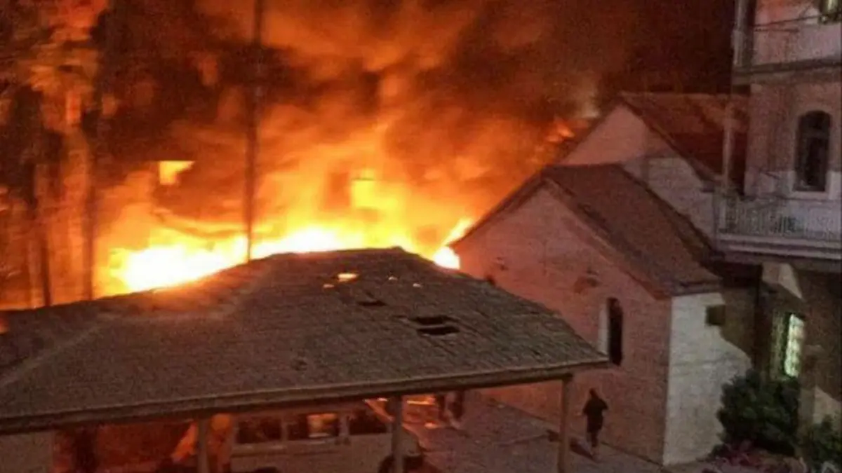 Al menos 500 muertos en un bombardeo israelí en un hospital de Gaza, según Hamás