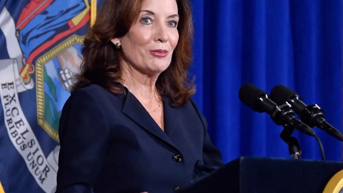 Organizaciones reclaman a la gobernadora de Nueva York que extienda el derecho a vivienda