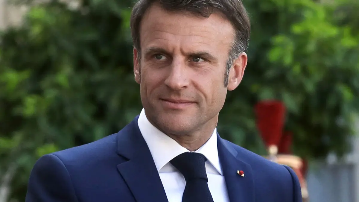 Macron elogia papel de Catar en liberación de dos rehenes estadounidenses de Hamás