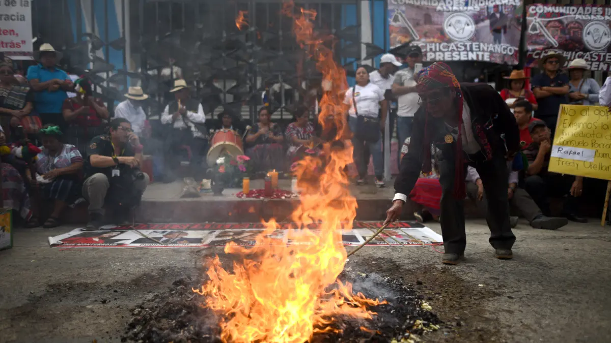Manifestantes de Guatemala mantendrán protesta hasta que renuncie la fiscal general