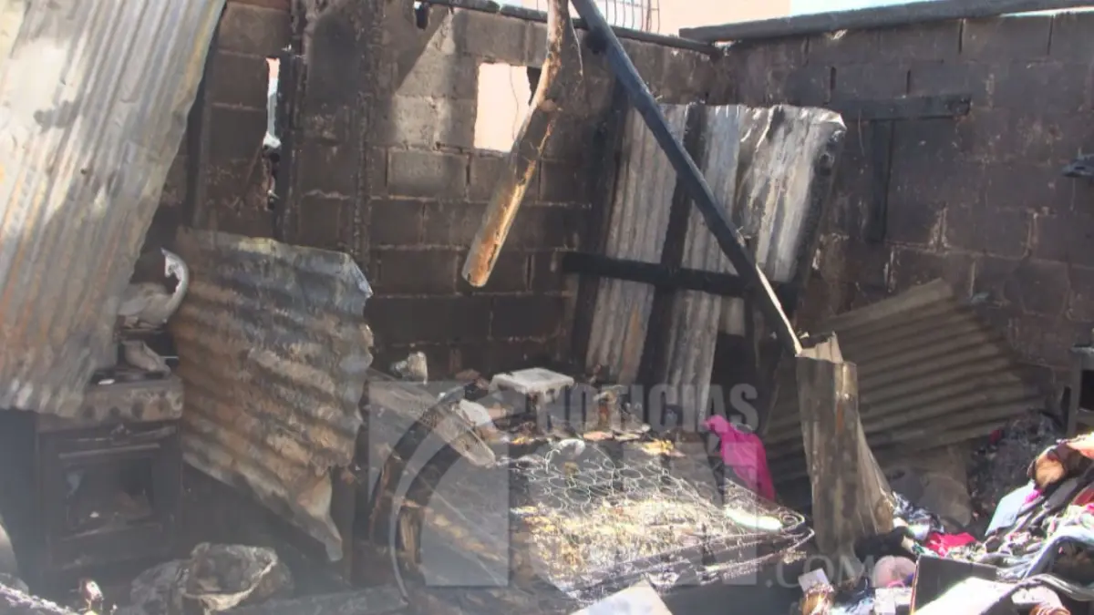 Acusan a mujer de incendiar casa de su pareja