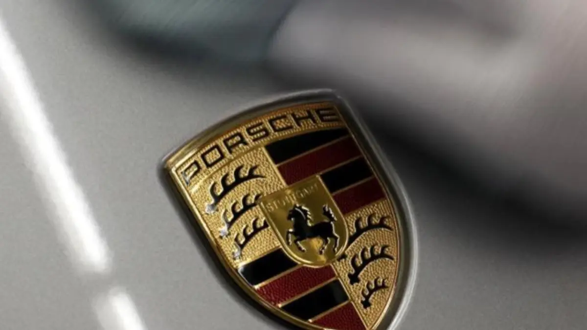 Porsche usará acero renovable en sus vehículos a partir de 2026