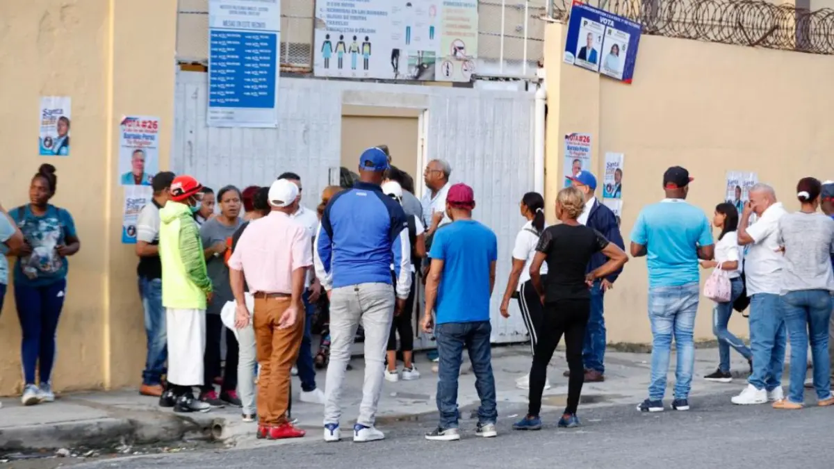 Tranquilidad y masiva participación en primarias del PRM