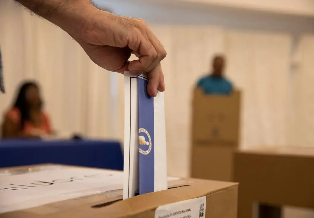 Oposición minimiza la participación de más de un millón de votantes en primarias