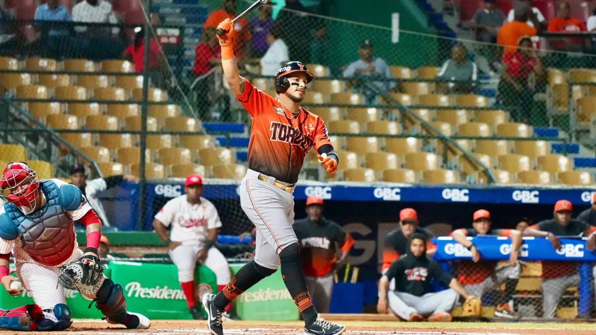 Rivas, Adames y Dermody conducen a Toros sobre Leones
