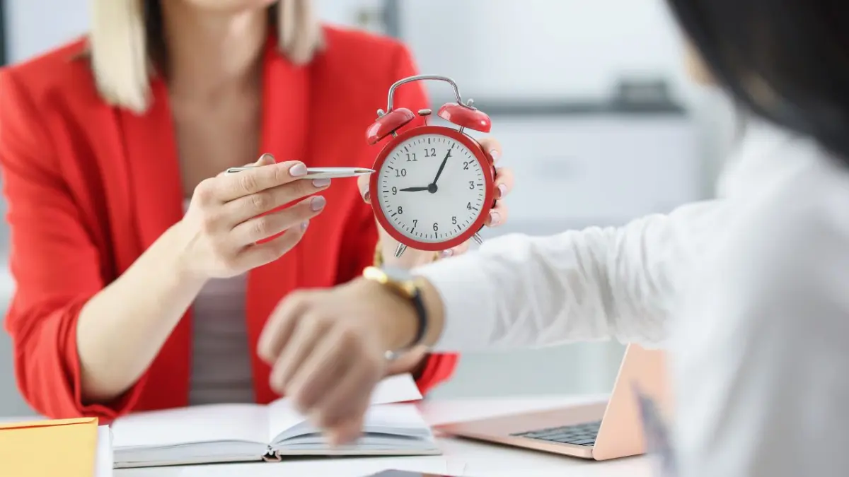 Por qué algunas personas siempre llegan tarde y cómo ser más puntuales