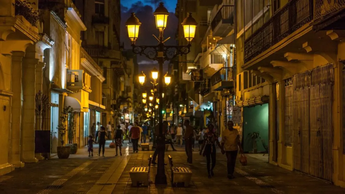 Teteos por halloween crean caos en la Zona Colonial