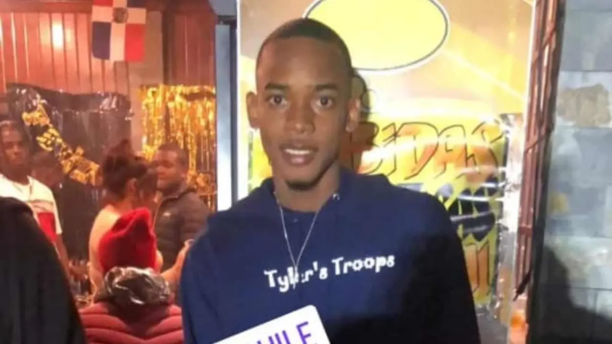 Madre llora pérdida de hijo en tiroteo en Chile