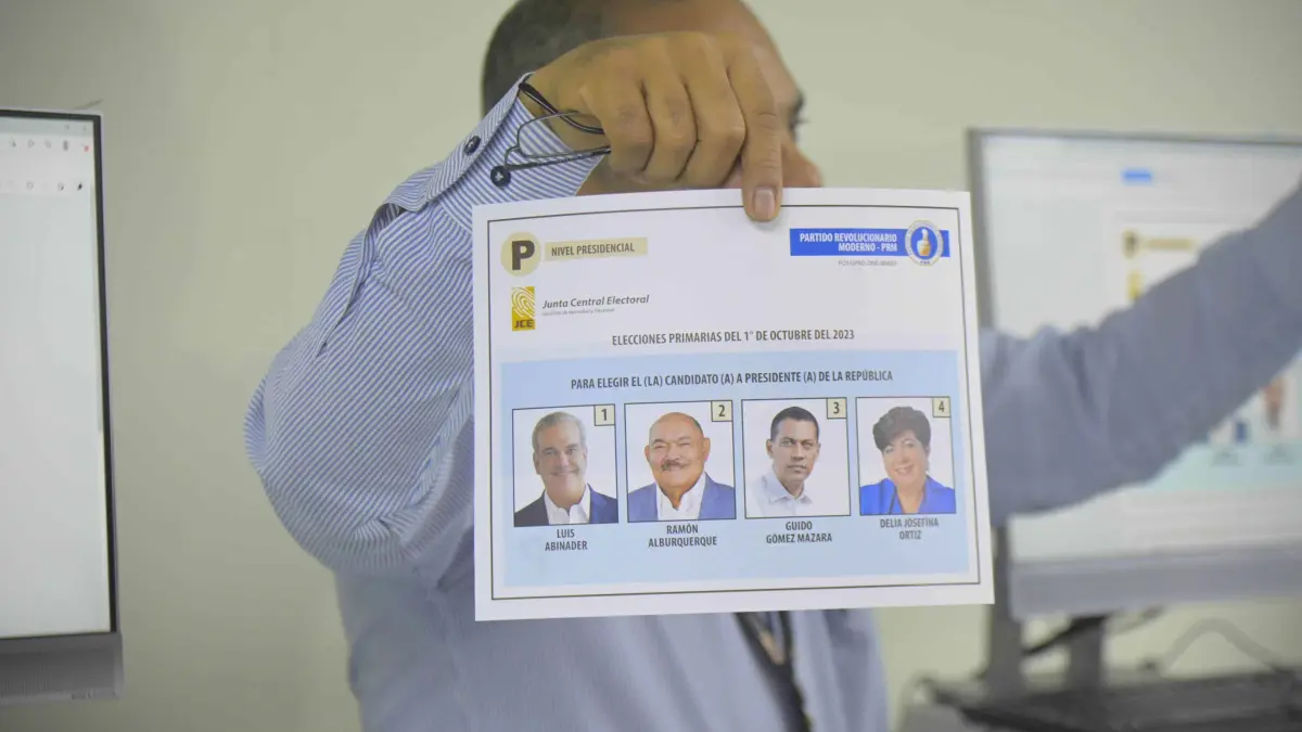 Precandidatos con distintas opiniones sobre primarias PRM