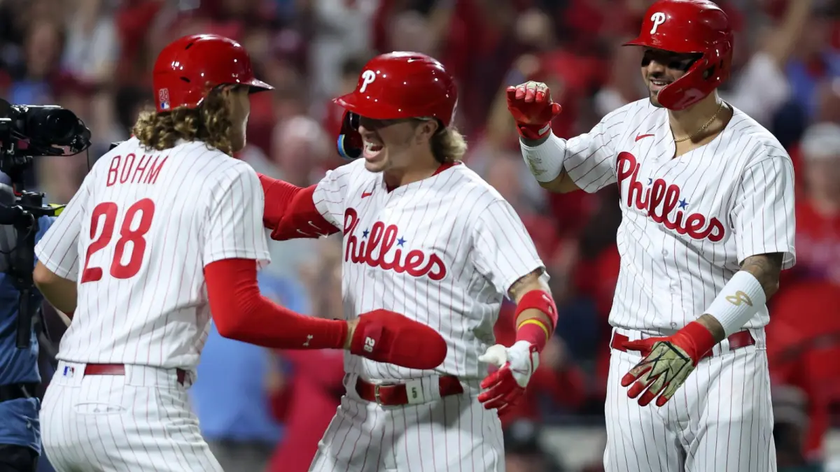 Los Filis barren a Marlins y enfrentarán a Bravos en la SDLN