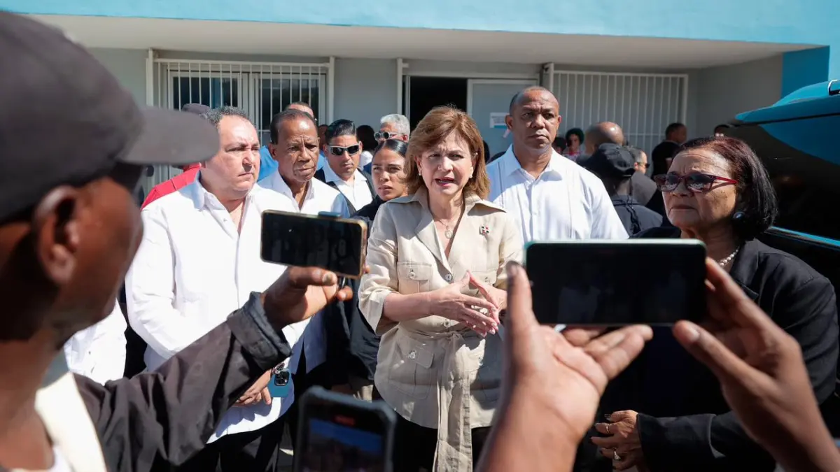 Raquel Peña hace llamado a las clínicas privadas a que atiendan casos de dengue