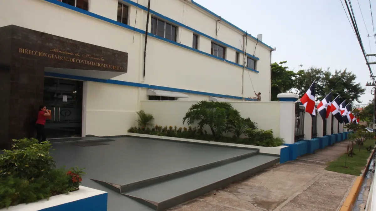 Suspenden proceso de urgencia en Santiago de RD$1,683 millones para recogida de basura