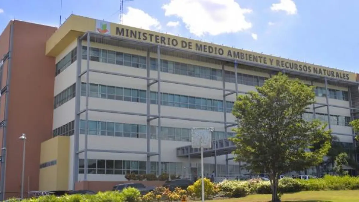 Realizan audiencia pública sobre proyecto relleno sanitario en Mata Gorda