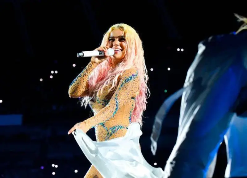 Karol G cerrará su gira con cuatro conciertos en el Santiago Bernabéu