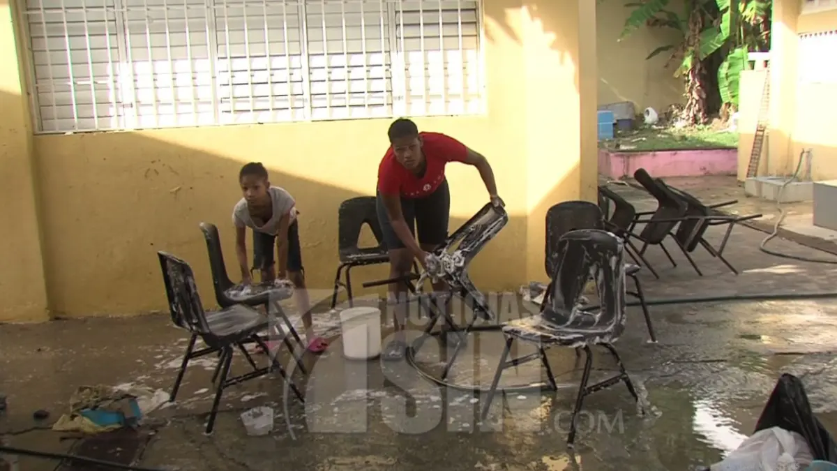 Alumnos SDO sin docencia por daños de lluvias a escuela