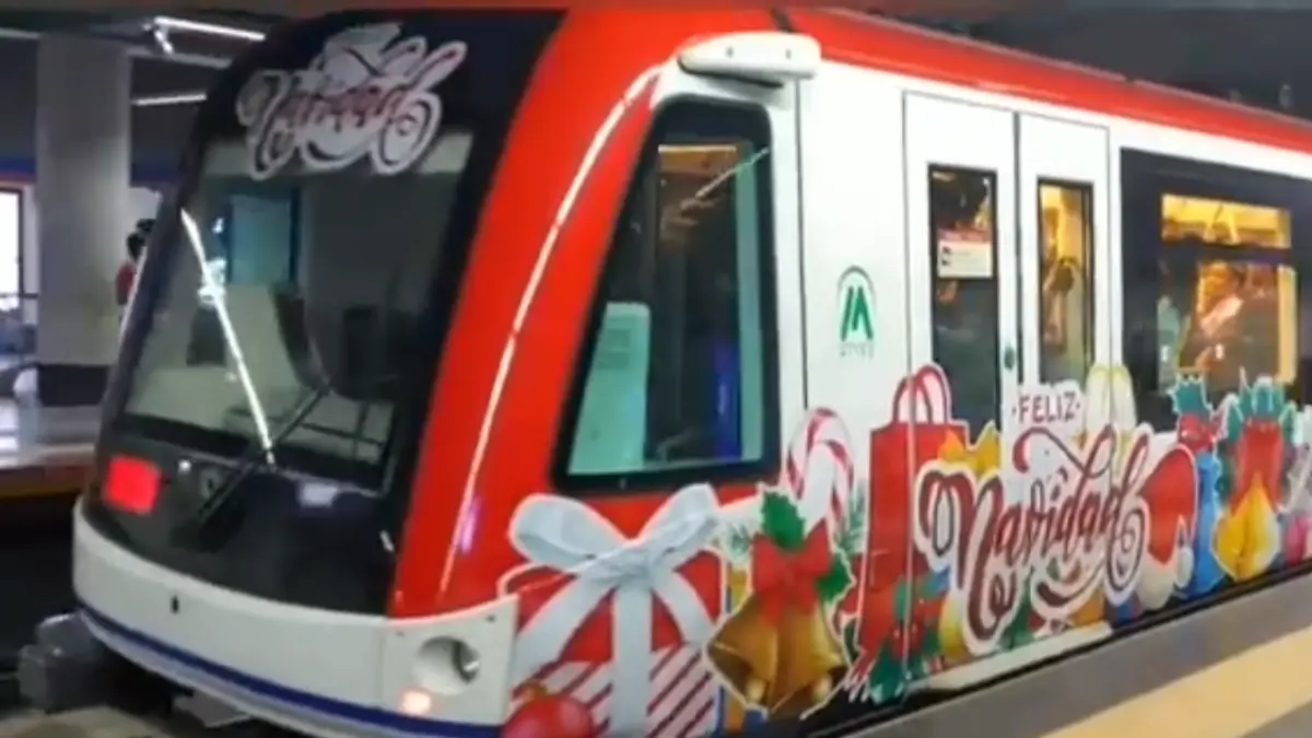 La Navidad llega al Metro de Santo Domingo