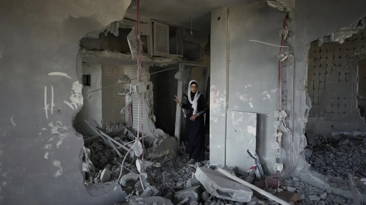 Israel demuele casas de dos atacantes y arresta al menos a 40 palestinos