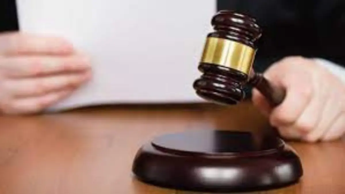 Condenan dos hombres a 30 años por la muerte de tres personas