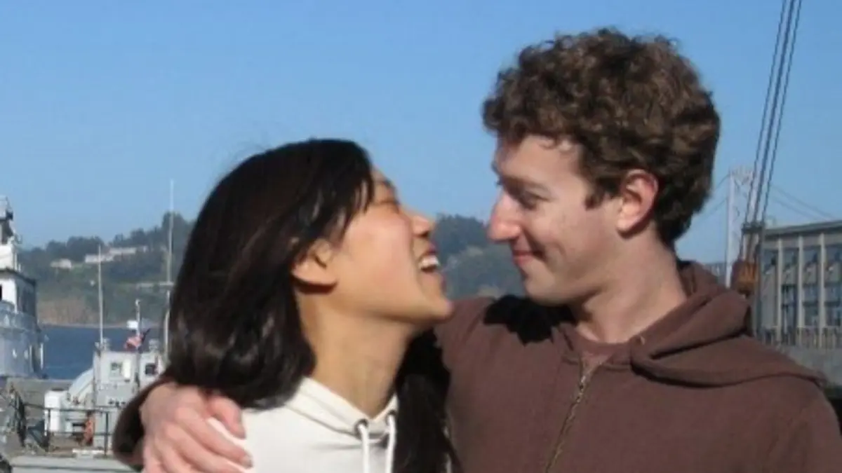 Mark Zuckerberg y su esposa celebran 20 años juntos