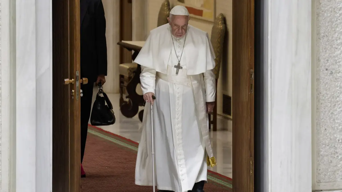 El papa recibe al Celtic en el Vaticano, a pesar de sus problemas respiratorios