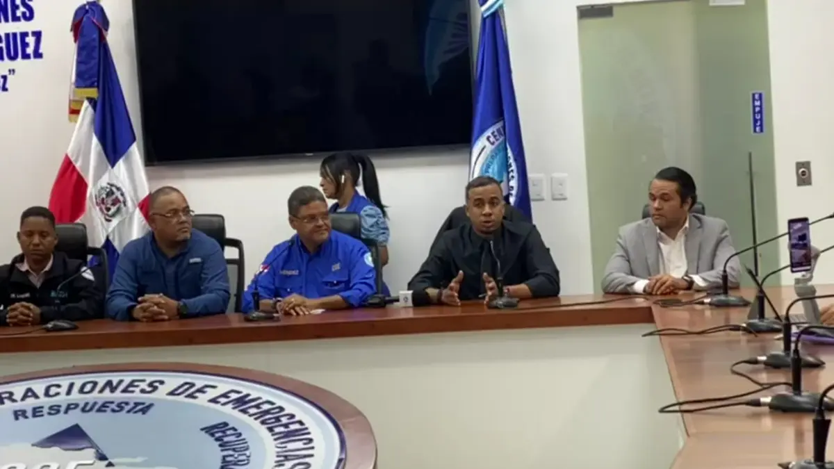 Disturbio tropical podría convertirse en tormenta este sábado