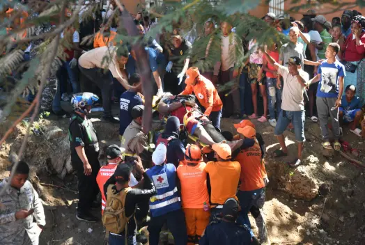 Aumentan a 19 los pacientes en hospitales tras accidente en Haina