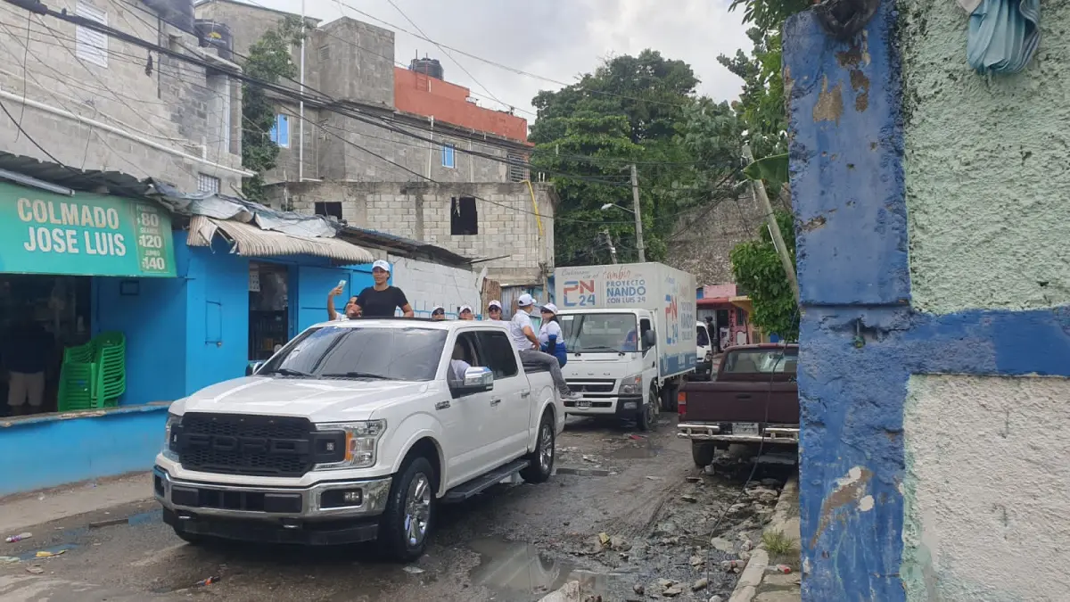 Continúa jornada de fumigación en Los Alcarrizos y el Distrito Nacional