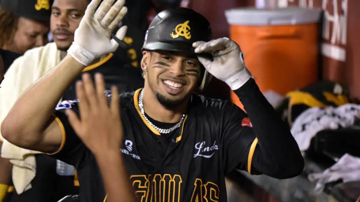 Águilas vencen a los Gigantes 6-4