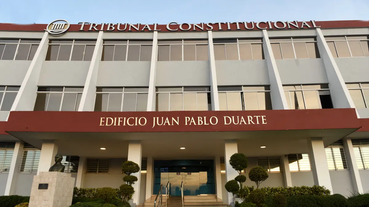 Oposición califica como “club de amigos” jueces seleccionados al TC