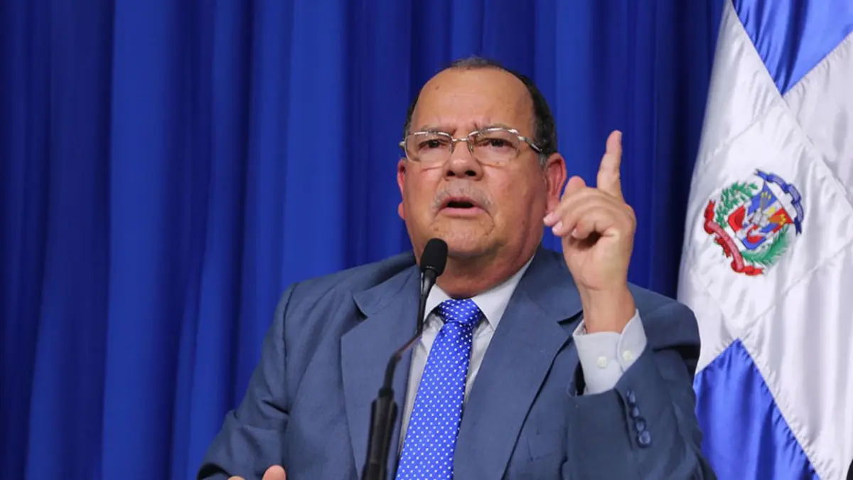 “Banco Agrícola habría aumentado nómina RD$23 millones”, asegura exadministrador